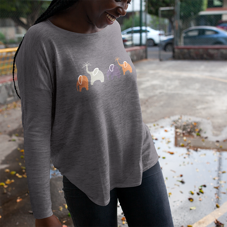 Elephant Shirt - Long-Sleeve Scoop Neck "Happy Family" - Grey
