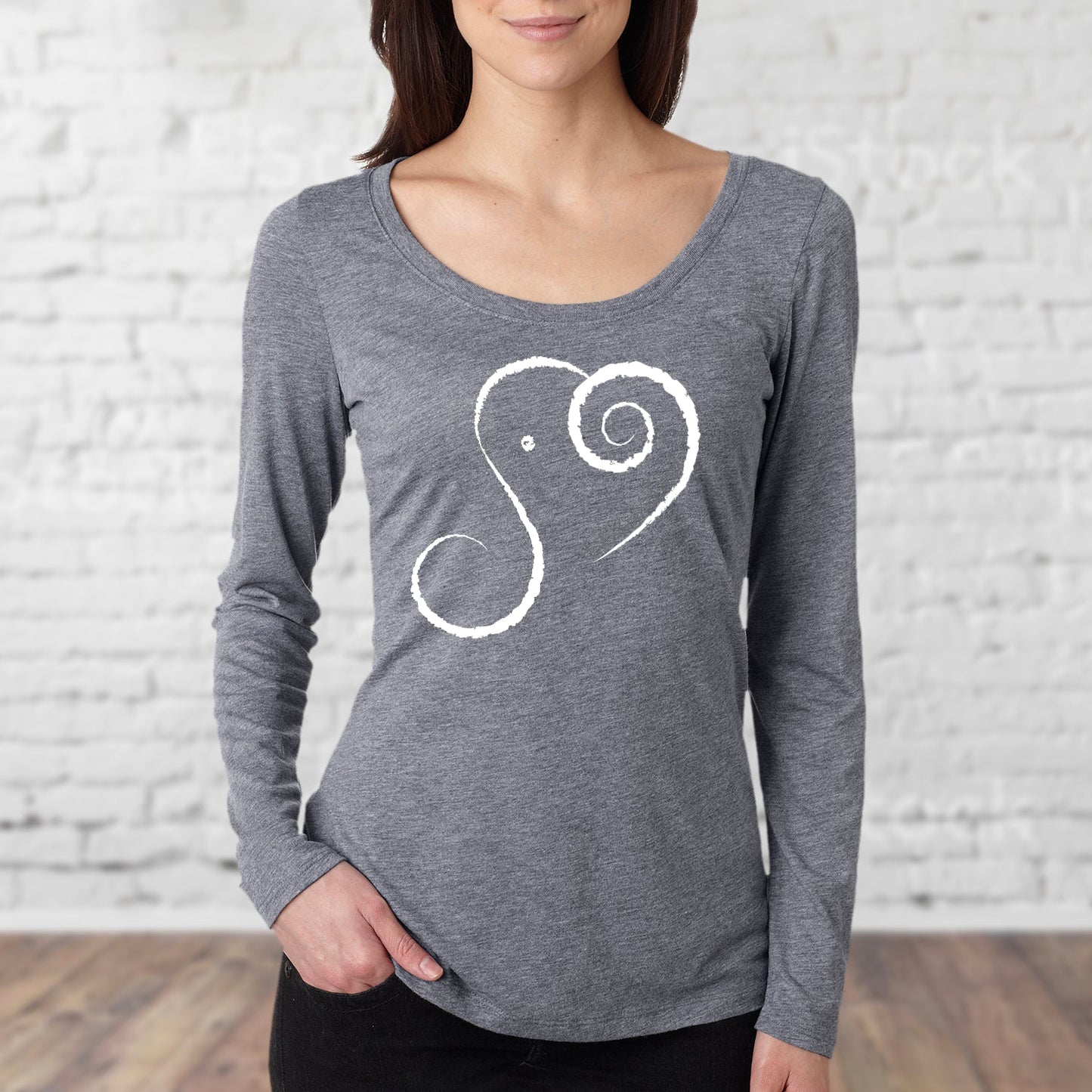Elephant Spirit Shirt - Long-Sleeve Scoop Neck Grey