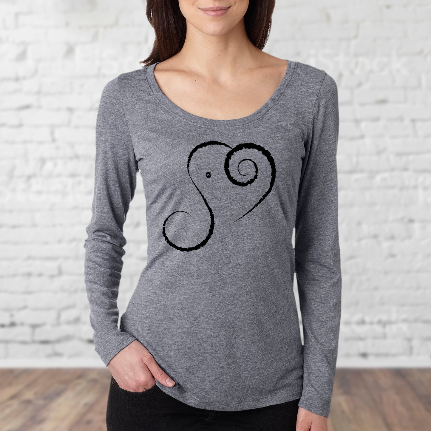 Elephant Spirit Shirt - Long-Sleeve Scoop Neck Grey